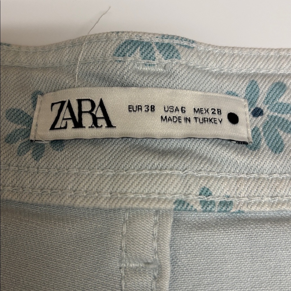 Zara Light Blue Floral Wide Leg Jeans Size 6 - Picture 4 of 9